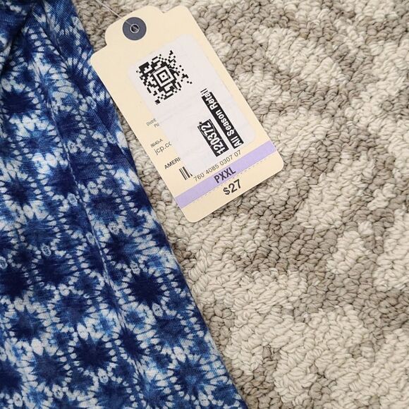 St. John Bay Active - Picture 7 of 9